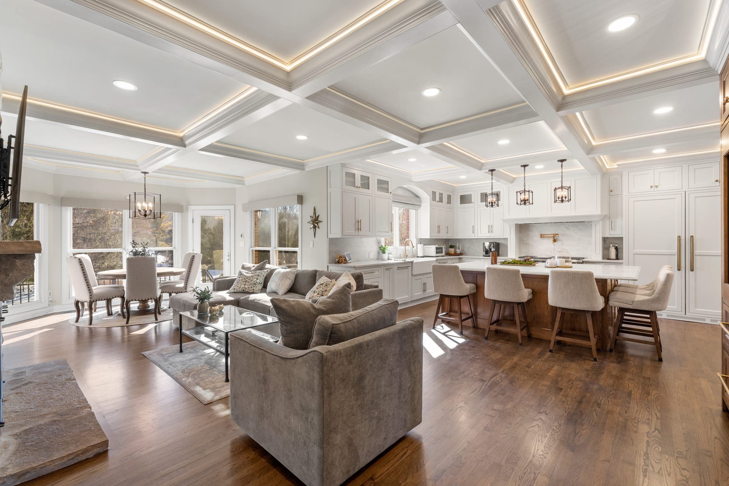 Documenting a High-End Kitchen Renovation in Chesterfield. Photo by Zach Dalin, St. Louis photographer.