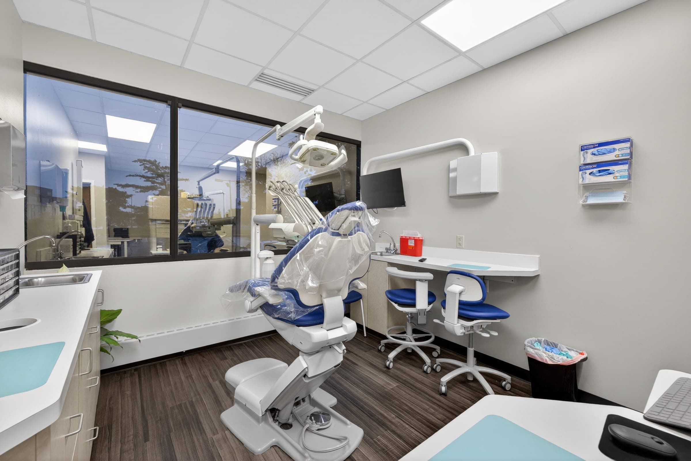 Behind the Scenes: Marketing Media for Clear Essence Family Dentistry. Photo by Zach Dalin, St. Louis photographer.