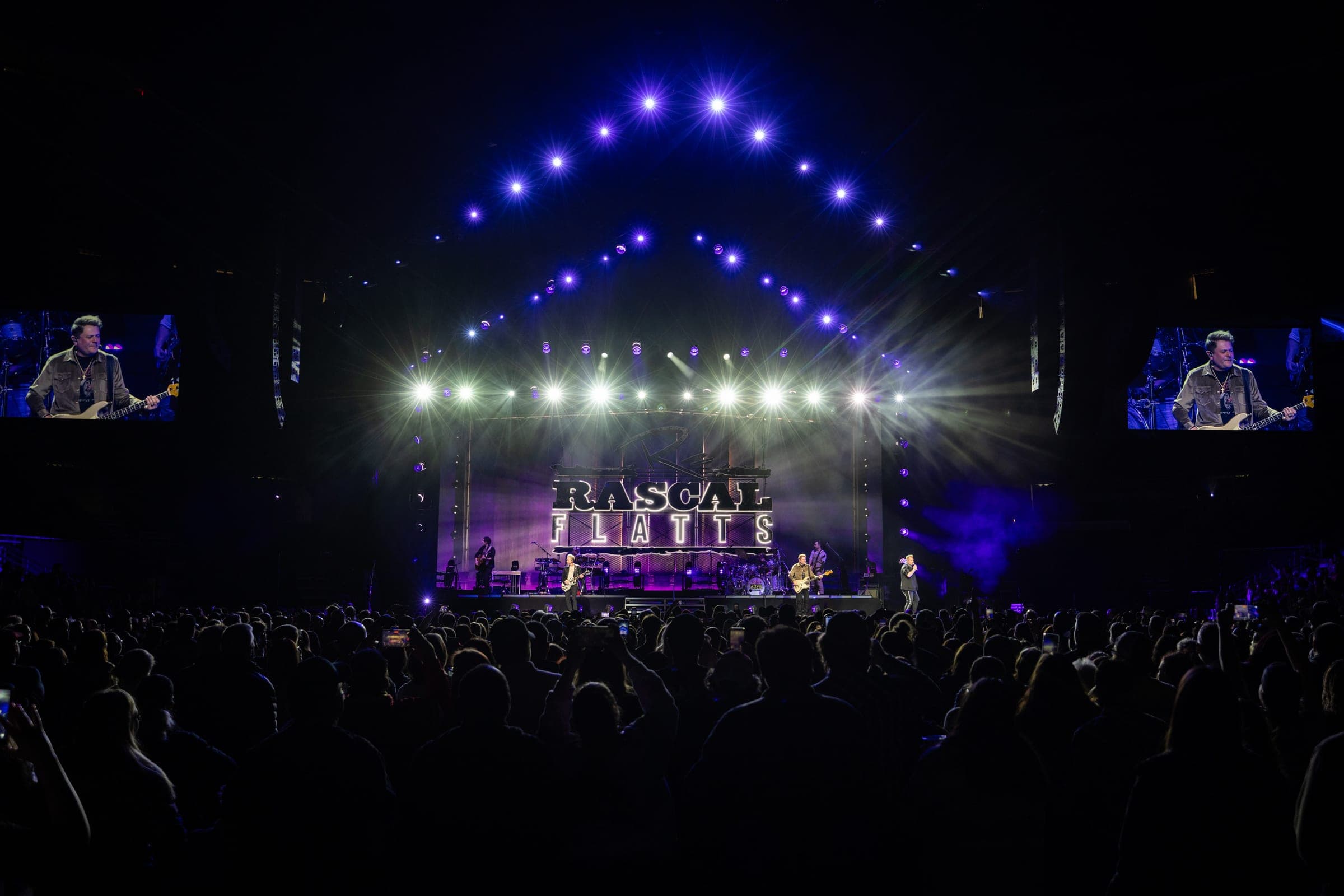 Photographing Rascal Flatts at Enterprise Center for 93.7 The Bull. Photo by Zach Dalin, St. Louis photographer.