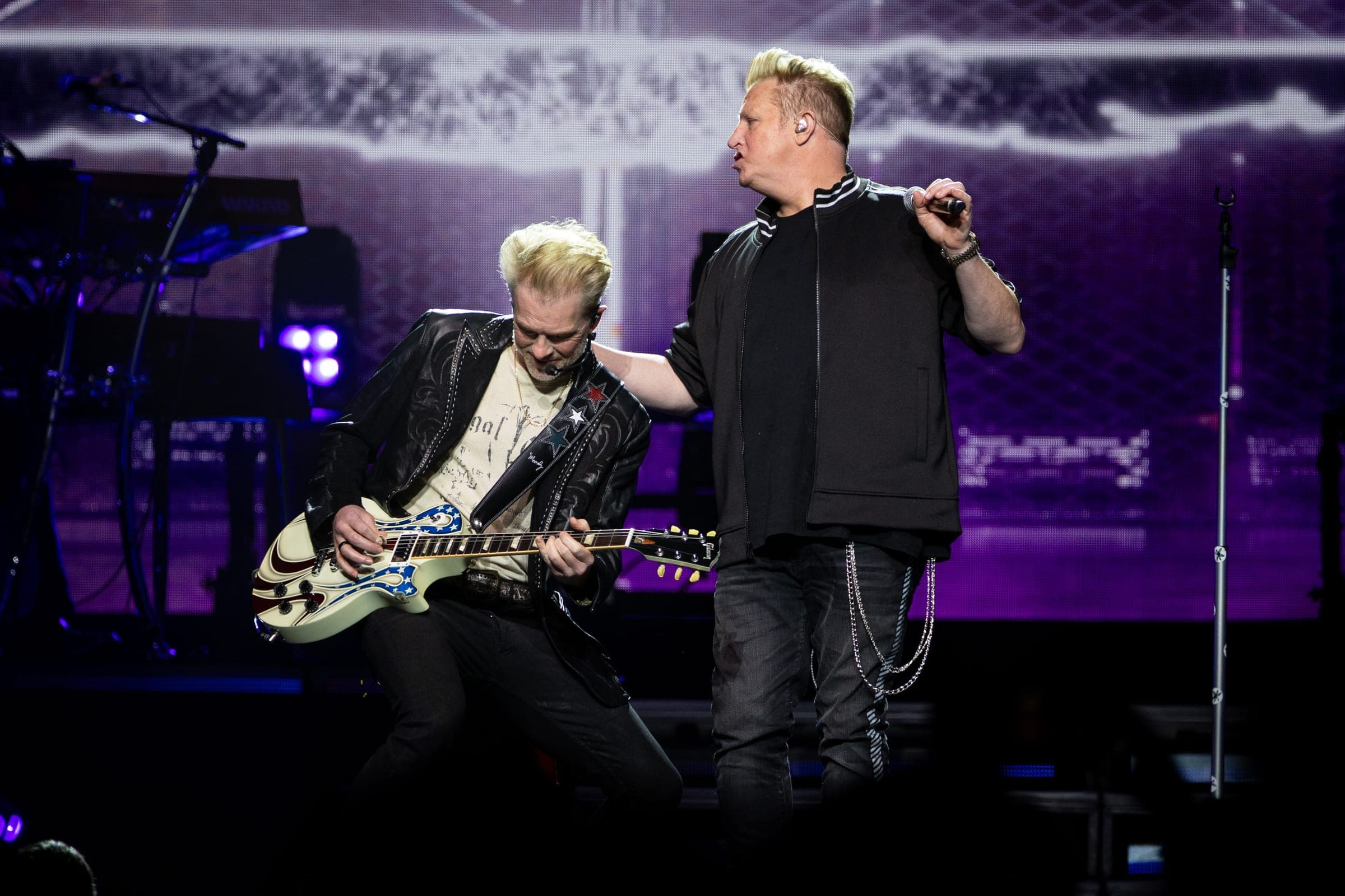 Photographing Rascal Flatts at Enterprise Center for 93.7 The Bull. Photo by Zach Dalin, St. Louis photographer.