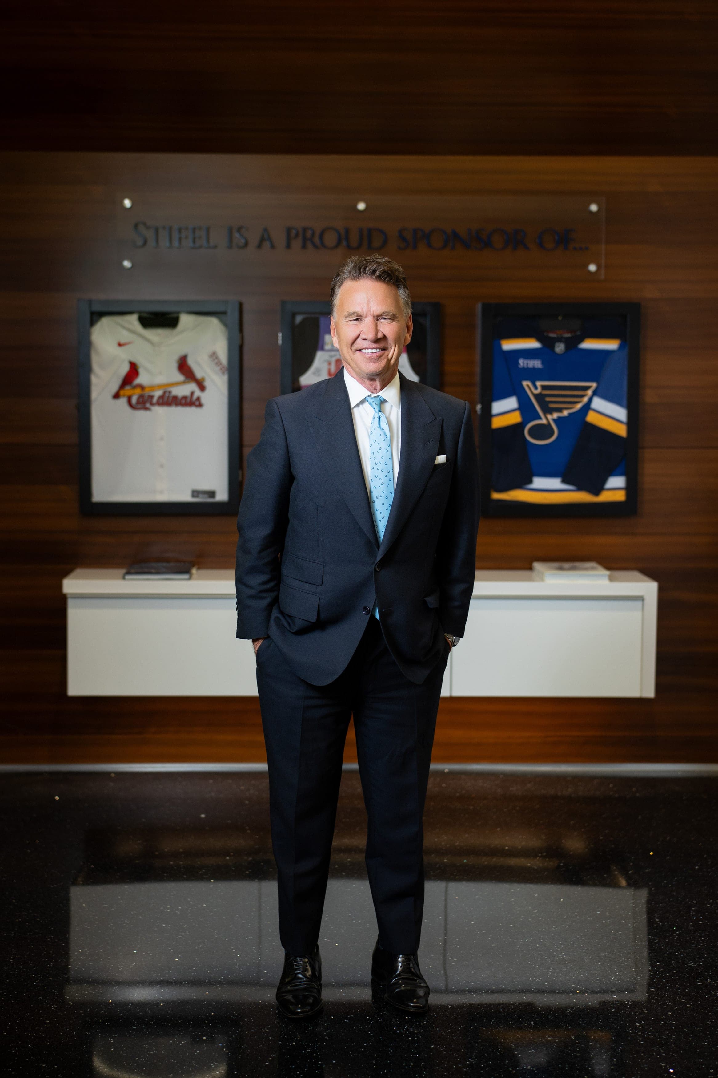 Photographing Stifel CEO Ron Kruszewski for Sophisticated Living Magazine. Photo by Zach Dalin, St. Louis photographer.