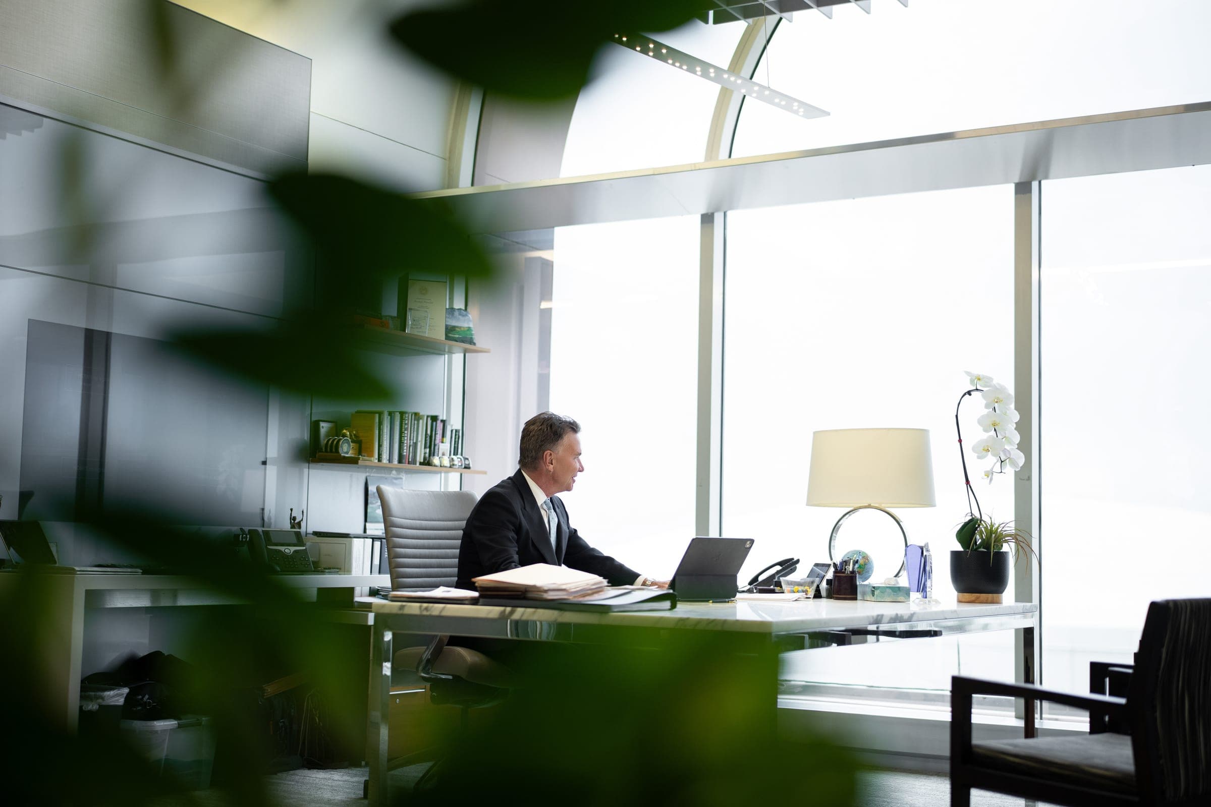 Photographing Stifel CEO Ron Kruszewski for Sophisticated Living Magazine. Photo by Zach Dalin, St. Louis photographer.