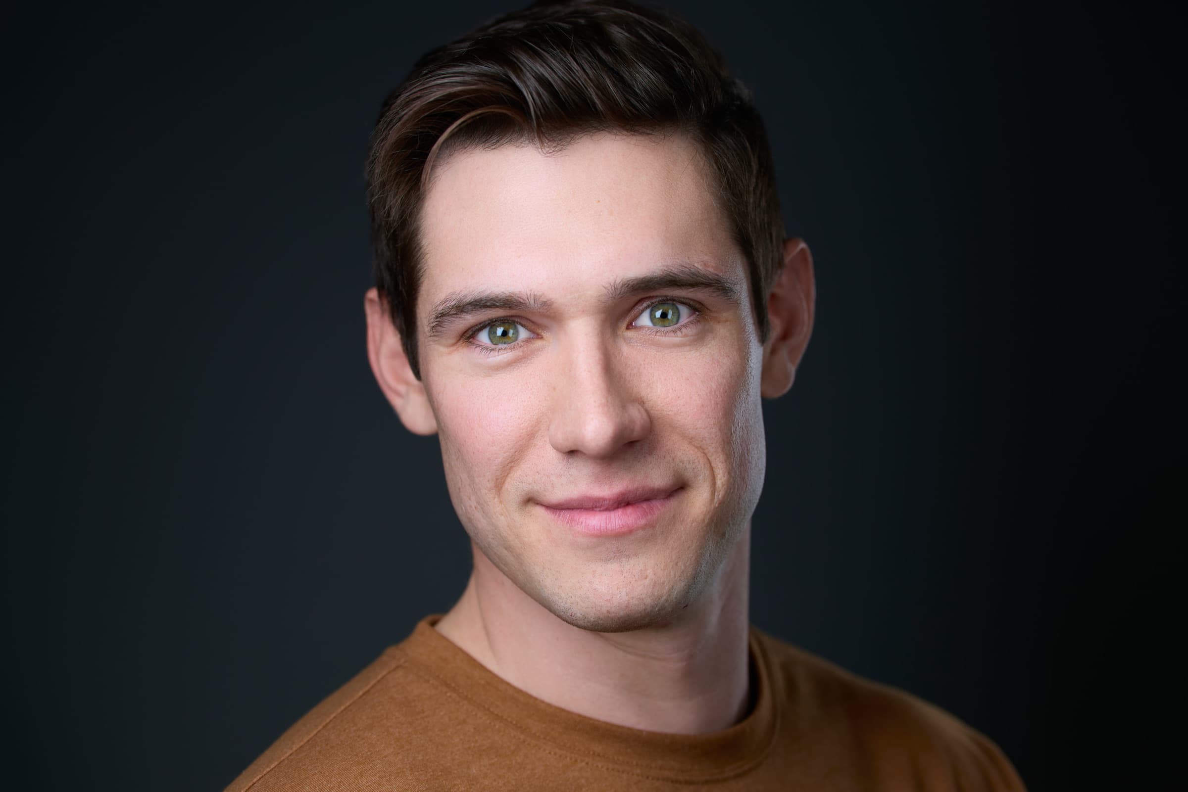 Headshots in Town and Country by Zach Dalin Photography